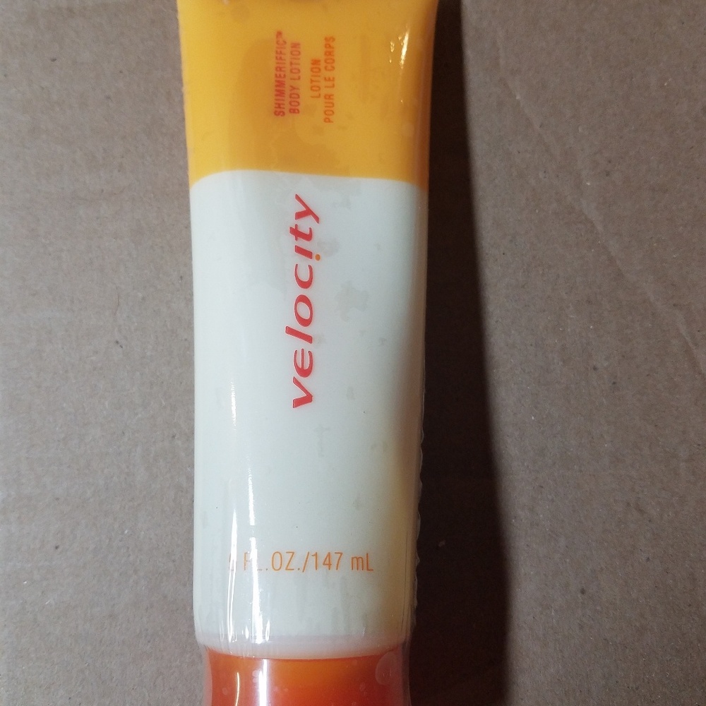 COPY - Mary Kay Velocity Shimmerific body lotion